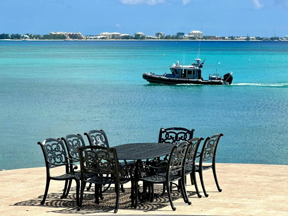 Seven Mile View Condo #3B West Bay Holiday home
