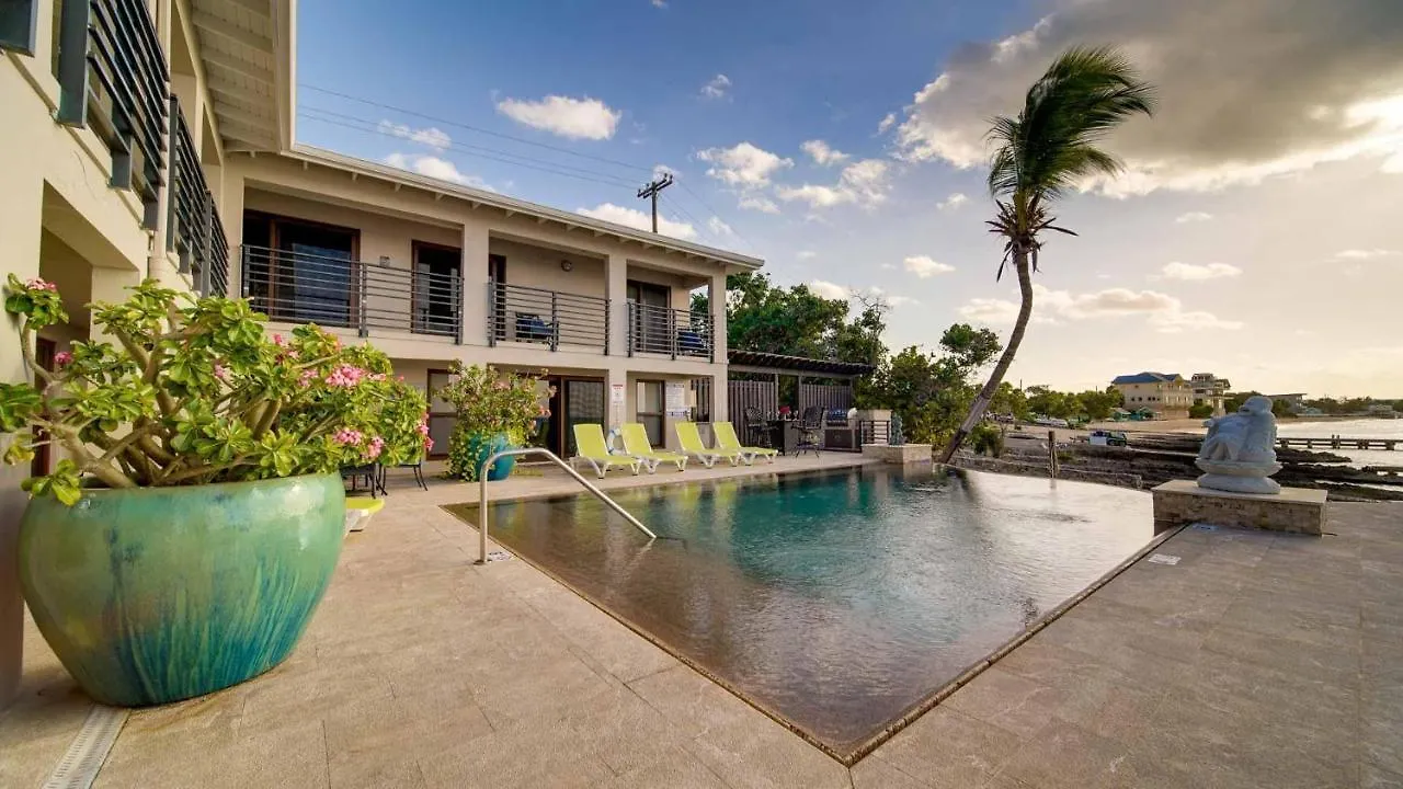 Seven Mile View Condo #3B West Bay Cayman Islands